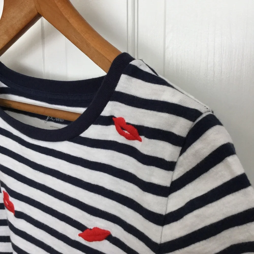 J. CREW Women’s sz Small T Shirt Striped Red Lips Short Sleeve Top Cute Blue Red